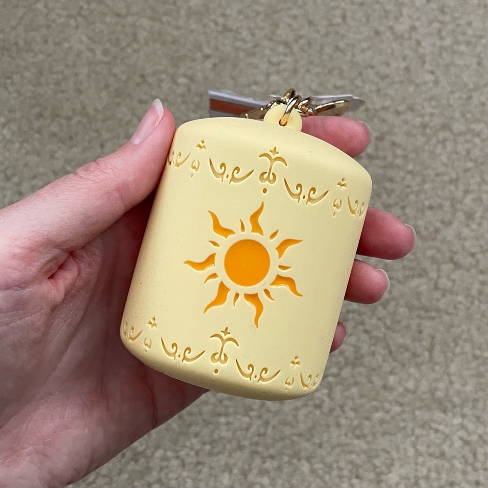 Bath & Body Works Disney Princess Rapunzel Tangled Lantern PocketBac Holder - Picture 10 of 16